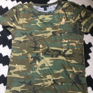EUC jcrew paint spatter camo tee